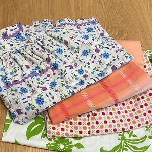 Vintage Aprons lot of 4